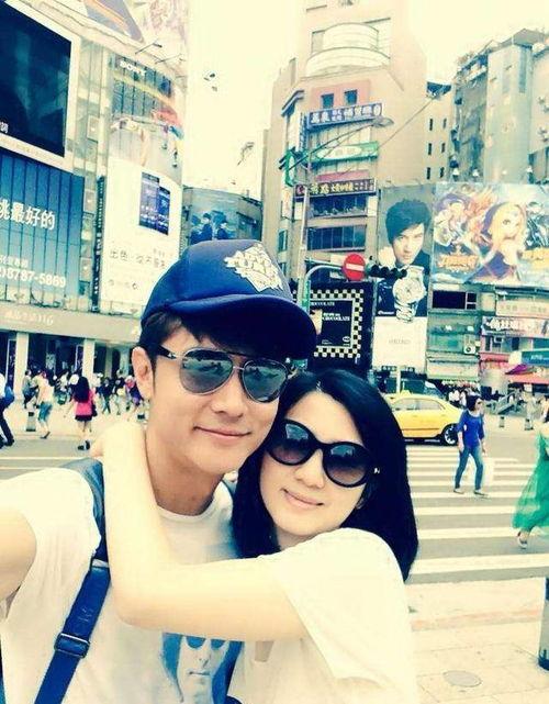 国产夫妻自拍原创视频,私密生活瞬间，情感真挚流露