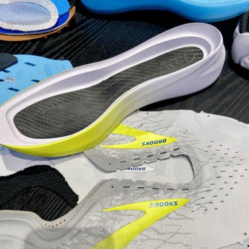 国产运动鞋组装视频大全