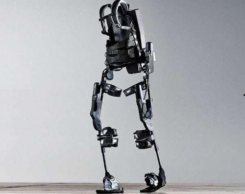 国产最牛挖洞机器人视频